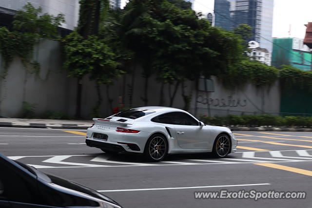 Porsche 911 Turbo spotted in Kuala lumpur, Malaysia