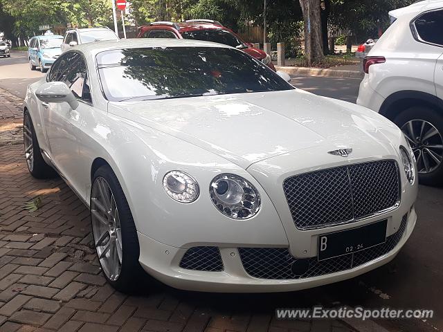 Bentley Continental spotted in Jakarta, Indonesia