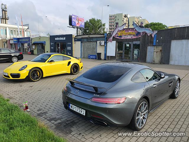 Porsche 911 Turbo spotted in Warsaw, Poland