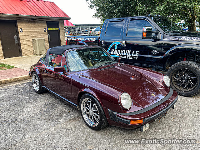 Porsche 911 spotted in Knoxville, Tennessee