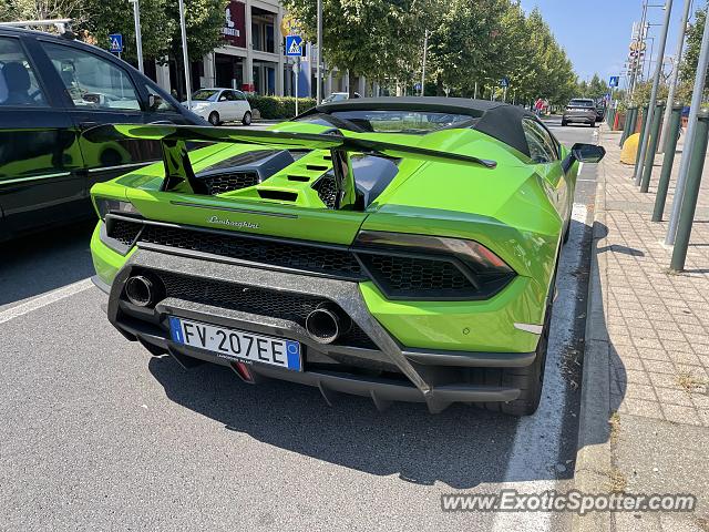 Lamborghini Huracan spotted in Turin, Italy