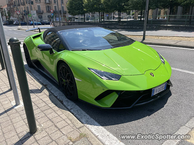 Lamborghini Huracan spotted in Turin, Italy