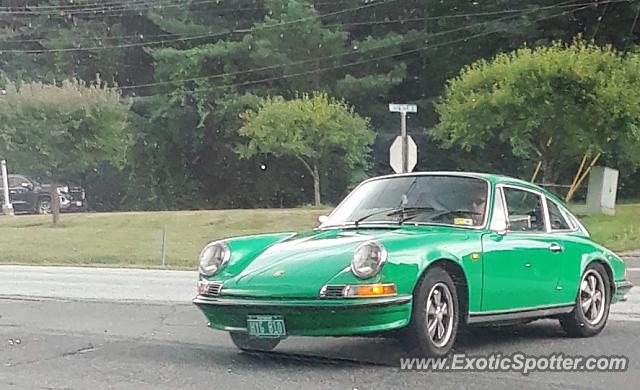 Porsche 911 spotted in Quechee, Vermont