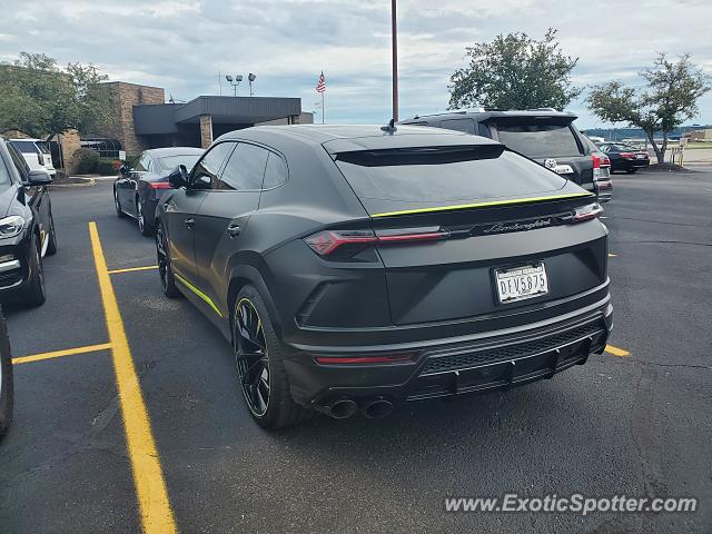 Lamborghini Urus spotted in Cincinnati, Ohio