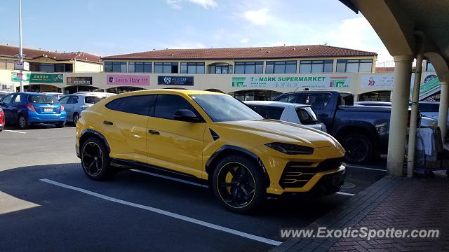 Lamborghini Urus spotted in Auckland, New Zealand
