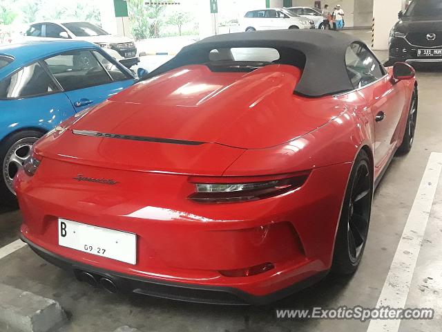 Porsche 911 spotted in Jakarta, Indonesia