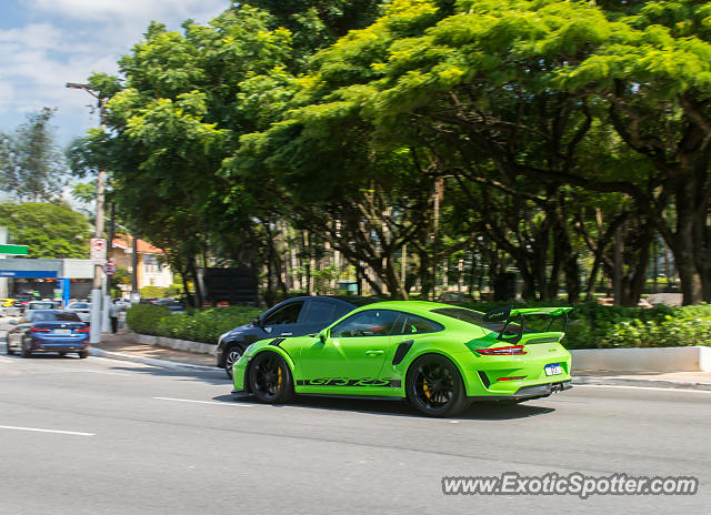 Porsche 911 GT3 spotted in São Paulo, SP, Brazil