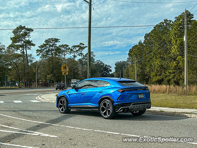 Lamborghini Urus spotted in Jacksonville, Florida