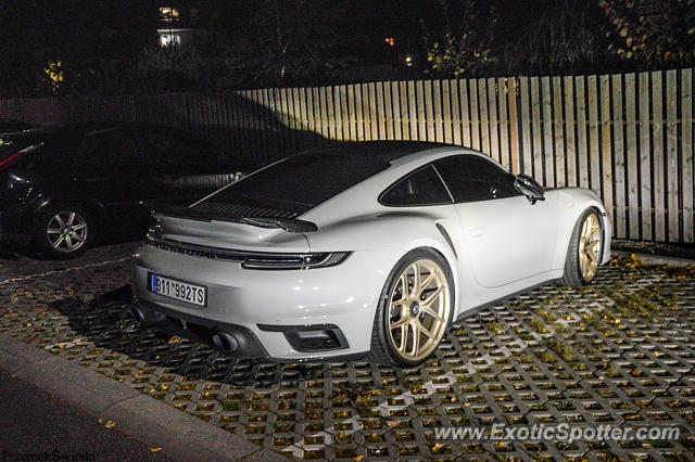 Porsche 911 Turbo spotted in Karpacz, Poland
