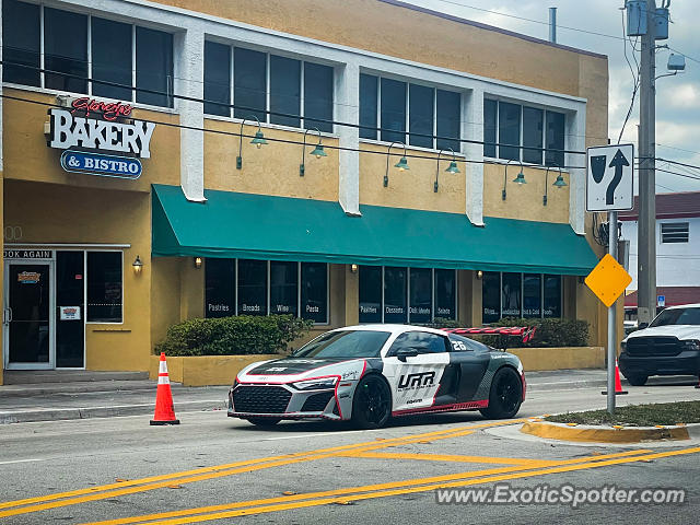 Audi R8 spotted in Hollywood, Florida