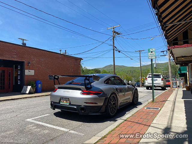 Porsche 911 GT2 spotted in Brevard, North Carolina