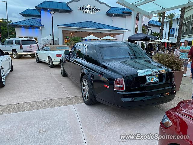 Rolls-Royce Phantom spotted in Orlando, Florida