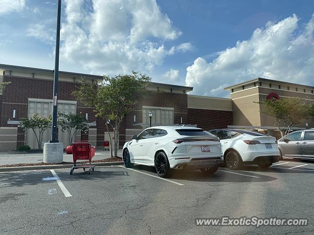 Lamborghini Urus spotted in Charlotte, North Carolina