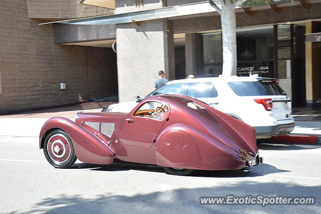 Bugatti 35b spotted in Beverly Hills, California