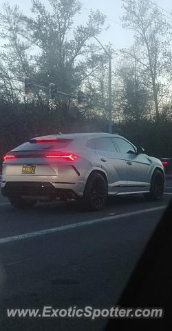Lamborghini Urus spotted in Salem, Oregon