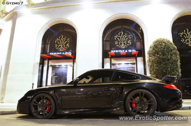 Porsche 911 Turbo spotted in Paris, France