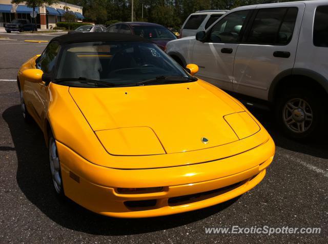 Lotus Esprit spotted in Jacksonville, Florida