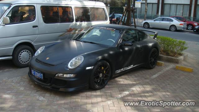 Porsche 911 spotted in SHANGHAI, China