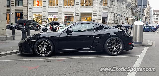Porsche Cayman GT4 spotted in Zurich, Switzerland
