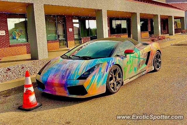 Lamborghini Gallardo spotted in Flint, Michigan