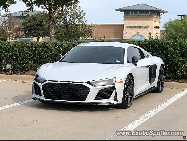 Audi R8 spotted in Dallas, Texas