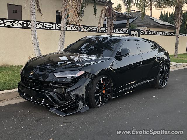Lamborghini Urus spotted in Los Angeles, California