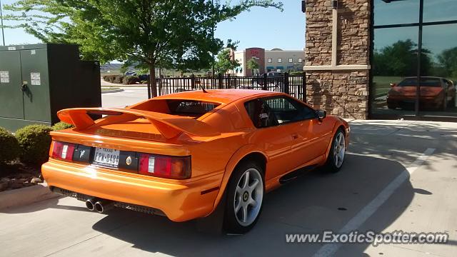 Lotus Esprit spotted in Fort Worth, Texas