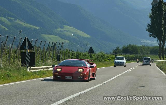 Lamborghini Diablo spotted in Switzerland, Switzerland