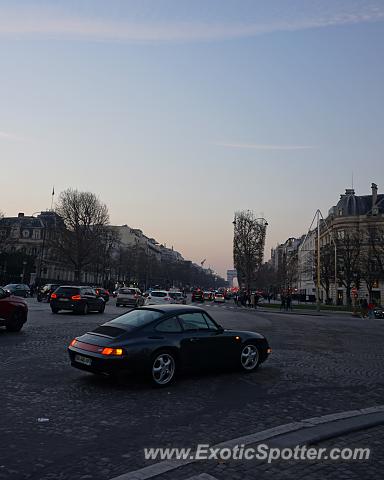 Porsche 911 spotted in Paris, France