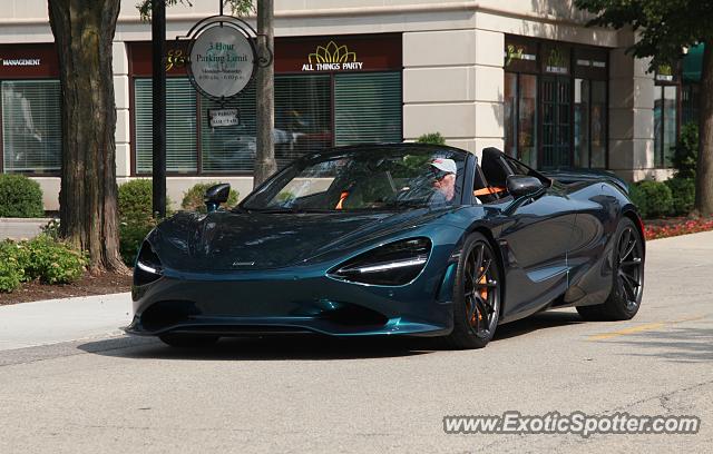 Mclaren 720S spotted in Lake Bluff, Illinois