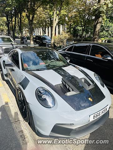 Porsche 911 GT3 spotted in Paris, France