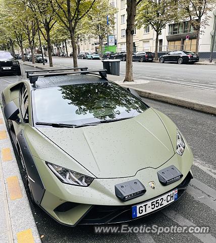 Lamborghini Huracan spotted in Paris, France