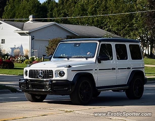 Mercedes 4x4 Squared spotted in Green Bay, Wisconsin