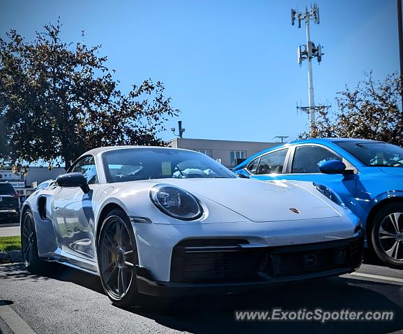 Porsche 911 Turbo spotted in Green bay, Wisconsin