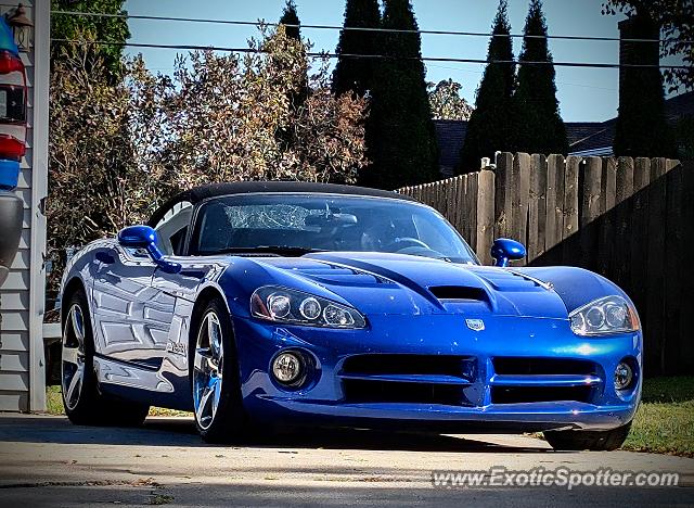 Dodge Viper spotted in Green Bay, Wisconsin