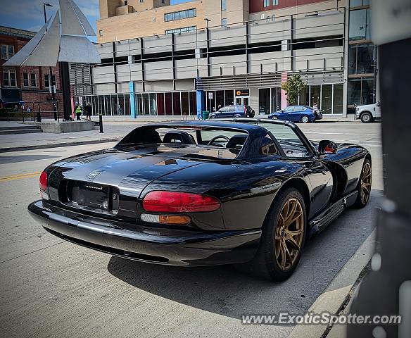 Dodge Viper spotted in Green bay, Wisconsin