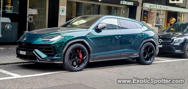 Lamborghini Urus spotted in Zurich, Switzerland