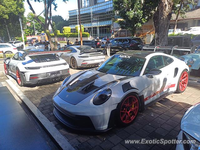 Porsche 911 GT3 spotted in Jakarta, Indonesia