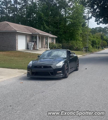 Nissan GT-R spotted in Navarre, Florida