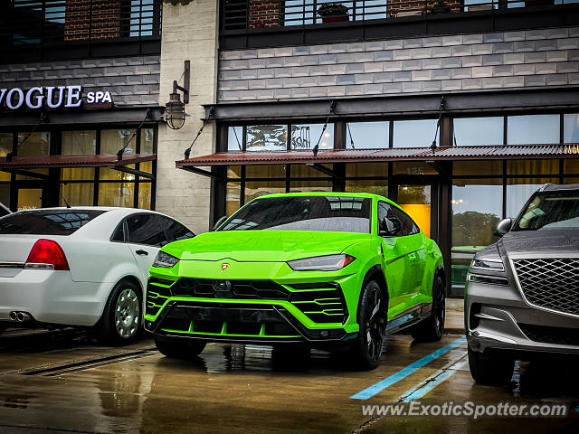 Lamborghini Urus spotted in Indianapolis, Indiana