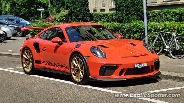 Porsche 911 GT3 spotted in Zürich, Switzerland