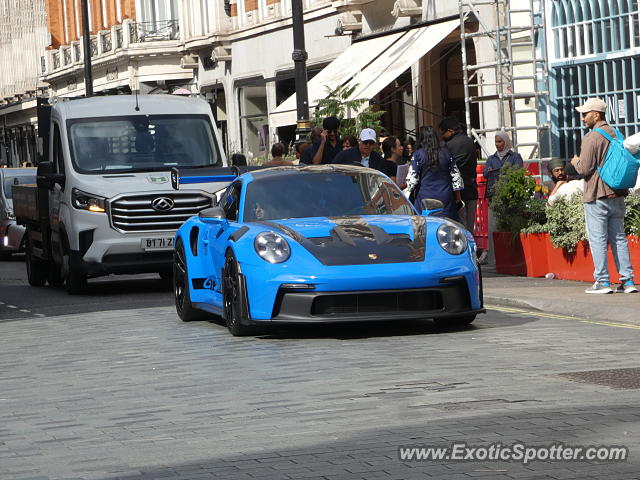 Porsche 911 GT3 spotted in London, United Kingdom