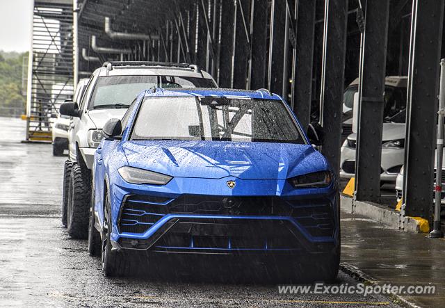 Lamborghini Urus spotted in Montreal, Canada
