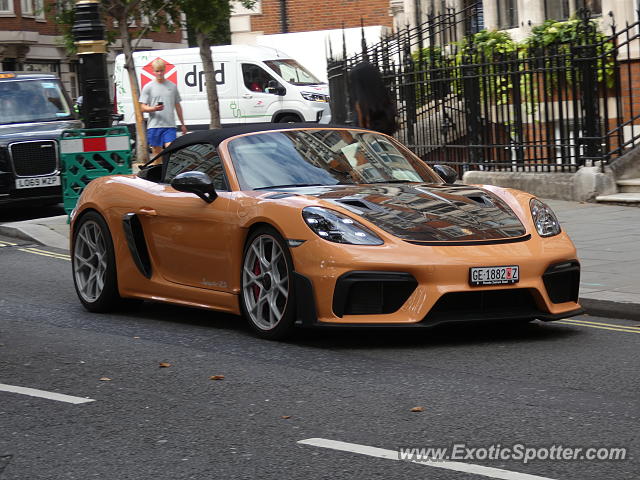 Porsche 911 spotted in London, United Kingdom