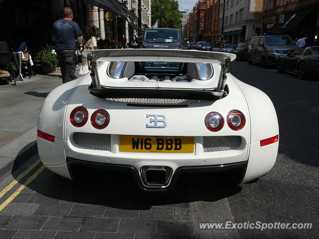 Bugatti Veyron spotted in London, United Kingdom