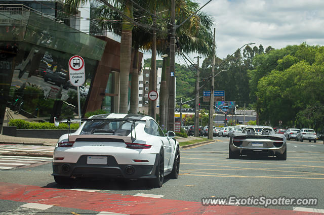 Porsche 918 Spyder spotted in Curitiba, PR, Brazil