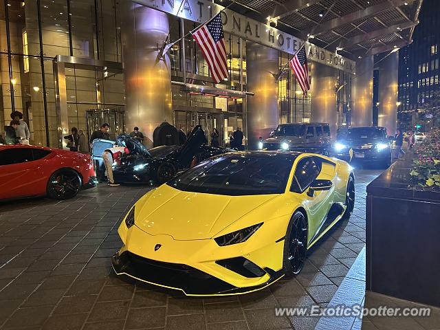 Lamborghini Huracan spotted in Chicago, Illinois