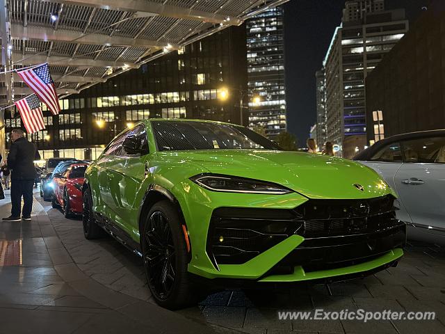 Lamborghini Urus spotted in Chicago, Illinois
