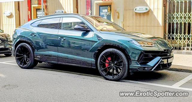 Lamborghini Urus spotted in Zurich, Switzerland