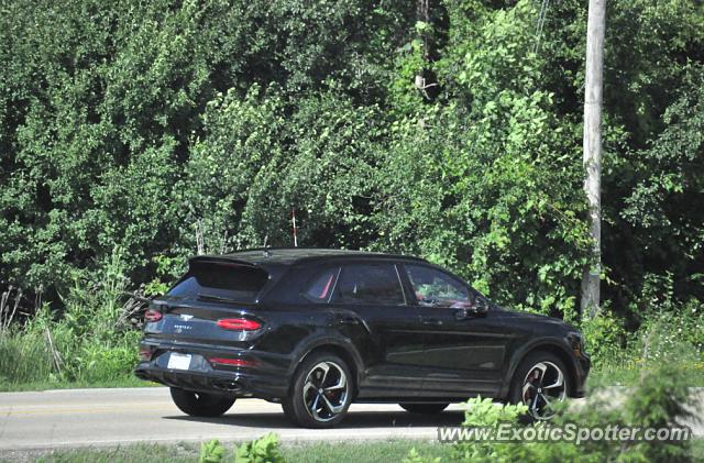 Bentley Bentayga spotted in Brookfield, Wisconsin